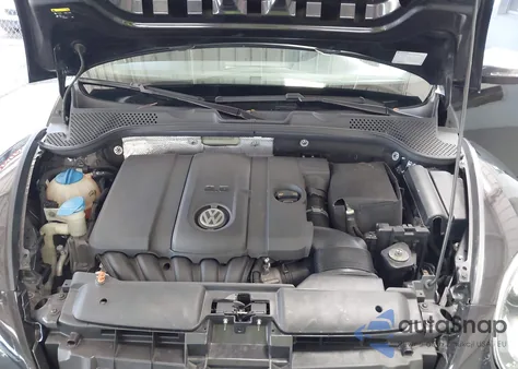 2013 Volkswagen Beetle 2.5L Fender Edition z USA, uszkodzony, nr VIN 3VWJP7AT9DM687710